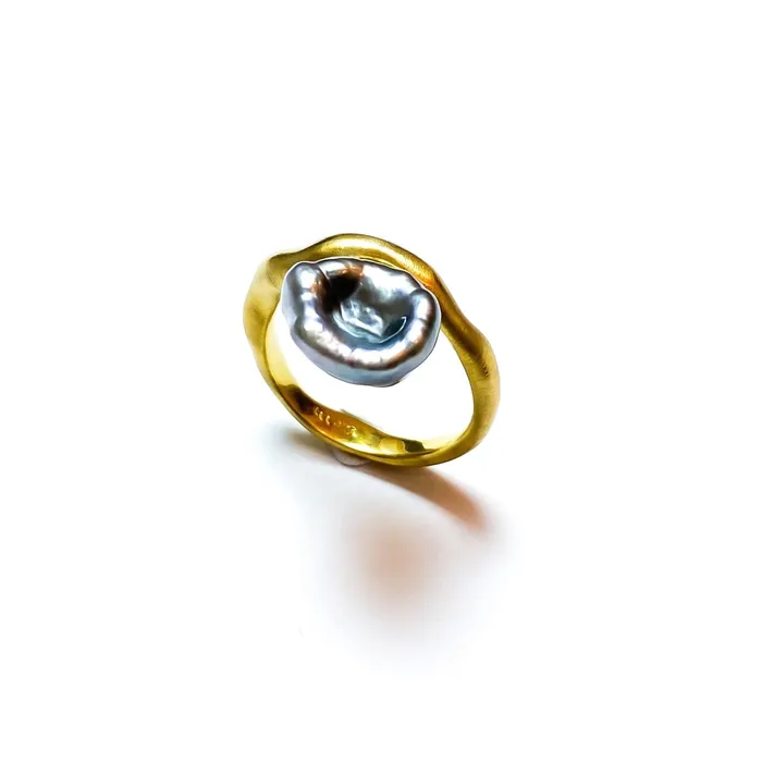 Keshi Curves gold plated silver pearl ring Joanna Jablko Jewelry Rings