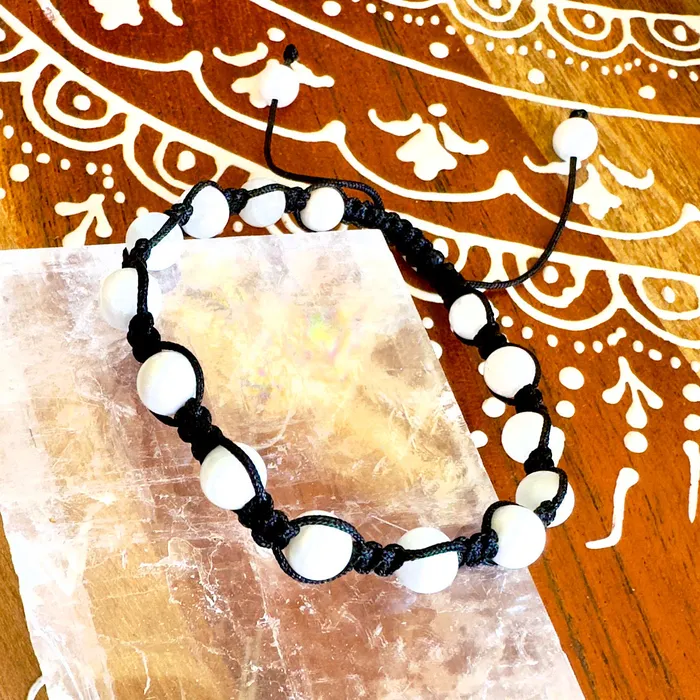 Bracelets Lily Rose Jewelry NEW Moonstone Divine Feminine Healing Empathy Emotional Balance Woven Inner Strength Collection Nylon Braided Adjustable 6mm Bead Bracelet