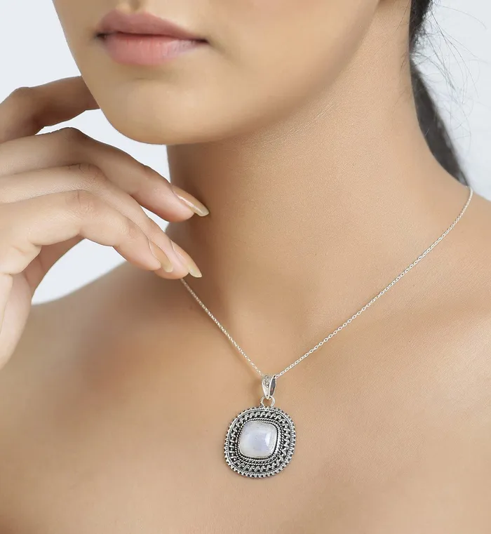 Moonstone Solid 925 Sterling Silver Chain Pendant Jewelry YoTreasure Necklaces