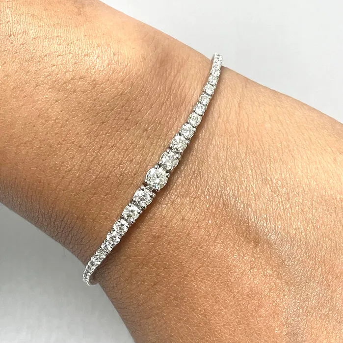 Graduated Bolo Diamond Tennis Bracelet 270 ct Diamonds in White Gold Beauvince Bracelets